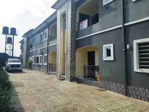 1bdrm Block of Flats in Etche for rent