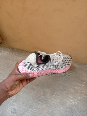 Adidas Sneakers