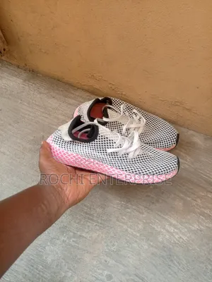 Adidas Sneakers