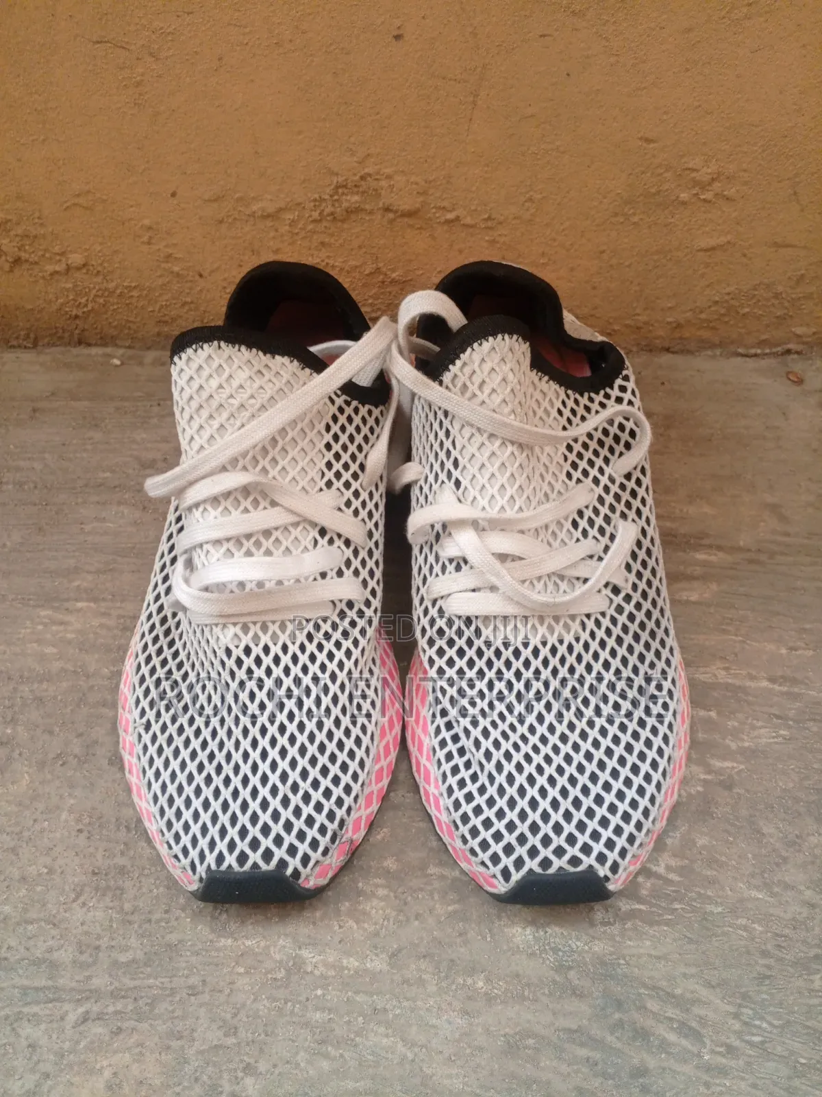 Adidas Sneakers