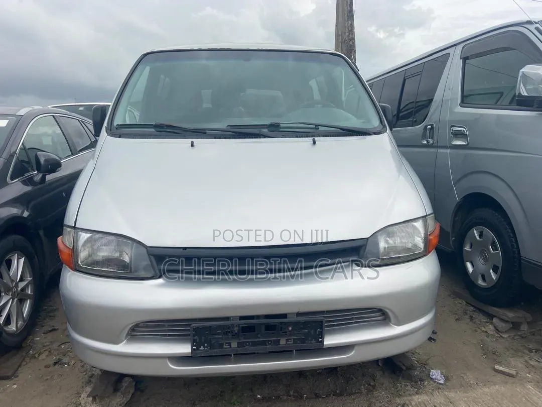 Toyota HiAce 2005 Grey