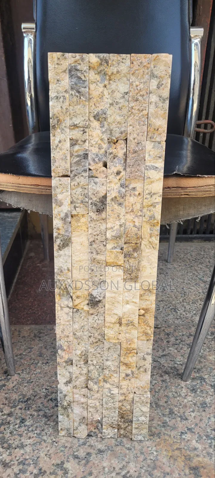 Alaska Gold Cultured Stone Tiles (Cracked Wall)