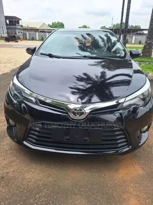 Toyota Corolla LE 4dr Sedan (1.8L 4cyl CVT) 2015 Black
