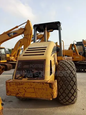 Caterpillar 2004 Roller