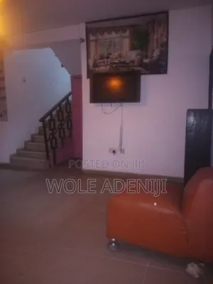 Furnished 1bdrm Shared Apartment in Kongi New Bodija for rent