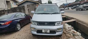 Toyota HiAce 2007 Grey