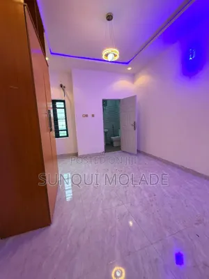 4bdrm Townhouse / Terrace in Oko Oba Gra for rent