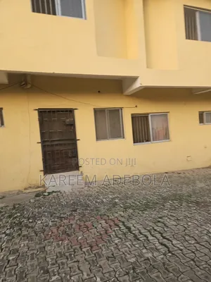 3bdrm Block of Flats in Saabo, Berger for sale