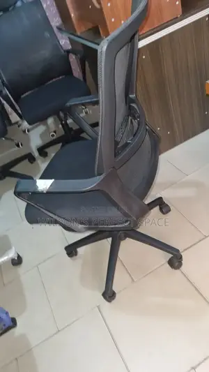 Quality Black Mesh Office Chair
