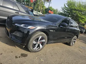Jaguar F-Pace 2020 Black