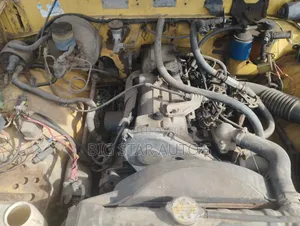 Toyota Hilux Surf 3.0DT 2000 Yellow