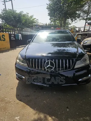 Mercedes-Benz C300 2013 Black