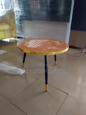 Round Center Table