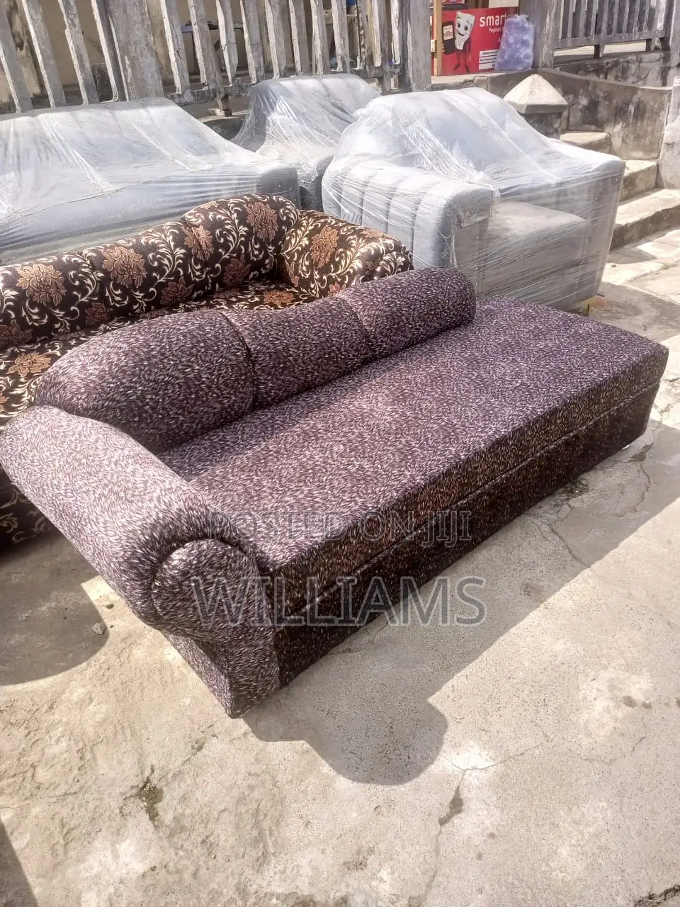 Quality Couch Rest and Sectional Seats/Sofas