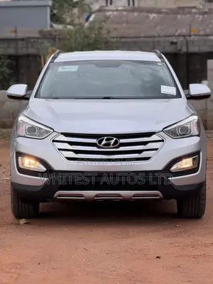 Hyundai Santa Fe Limited 4dr SUV AWD (3.3L 6cyl 6A) 2014 Silver