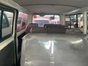 Toyota HiAce 2011 White