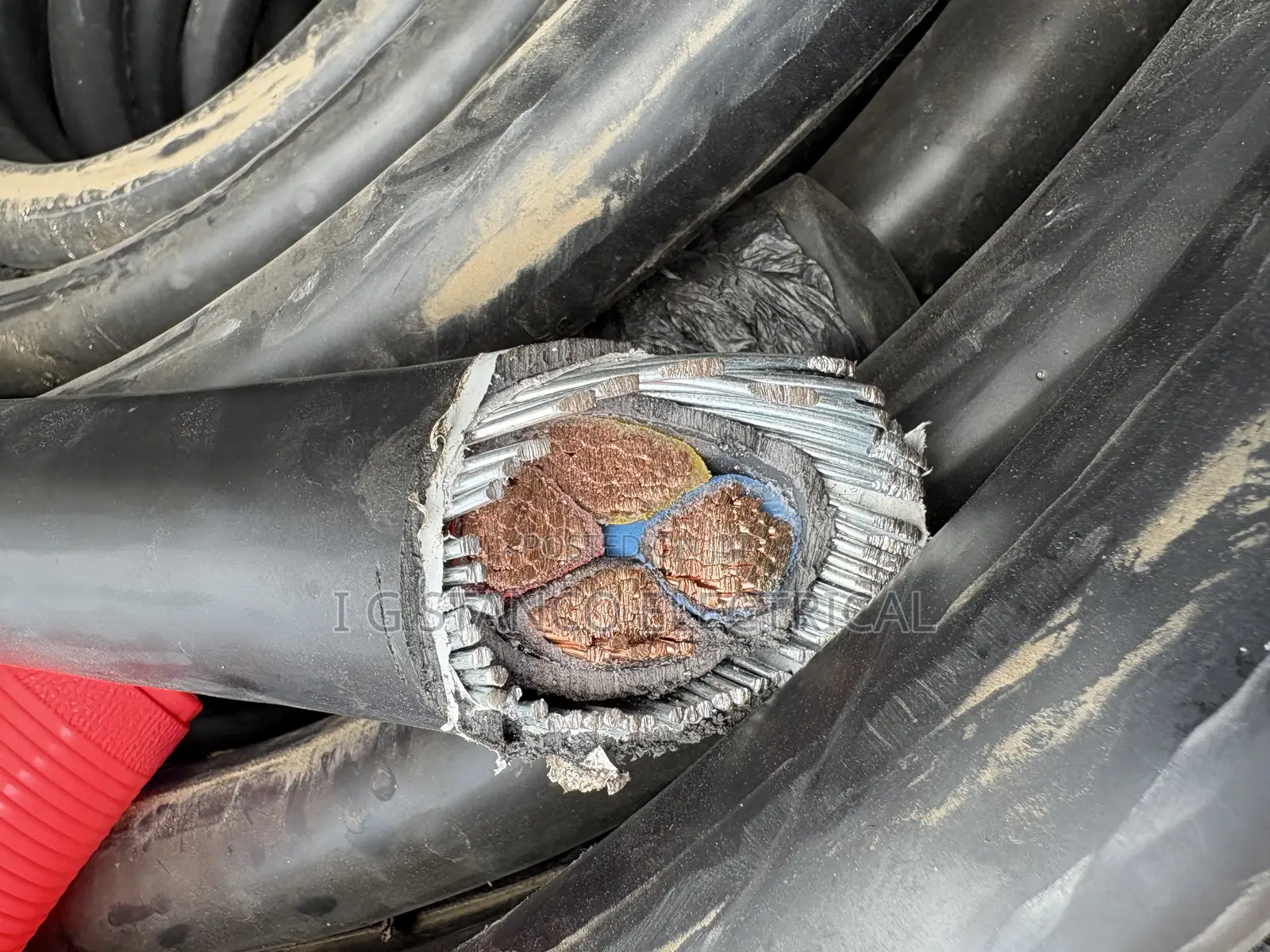 120x4 Amoured Cable