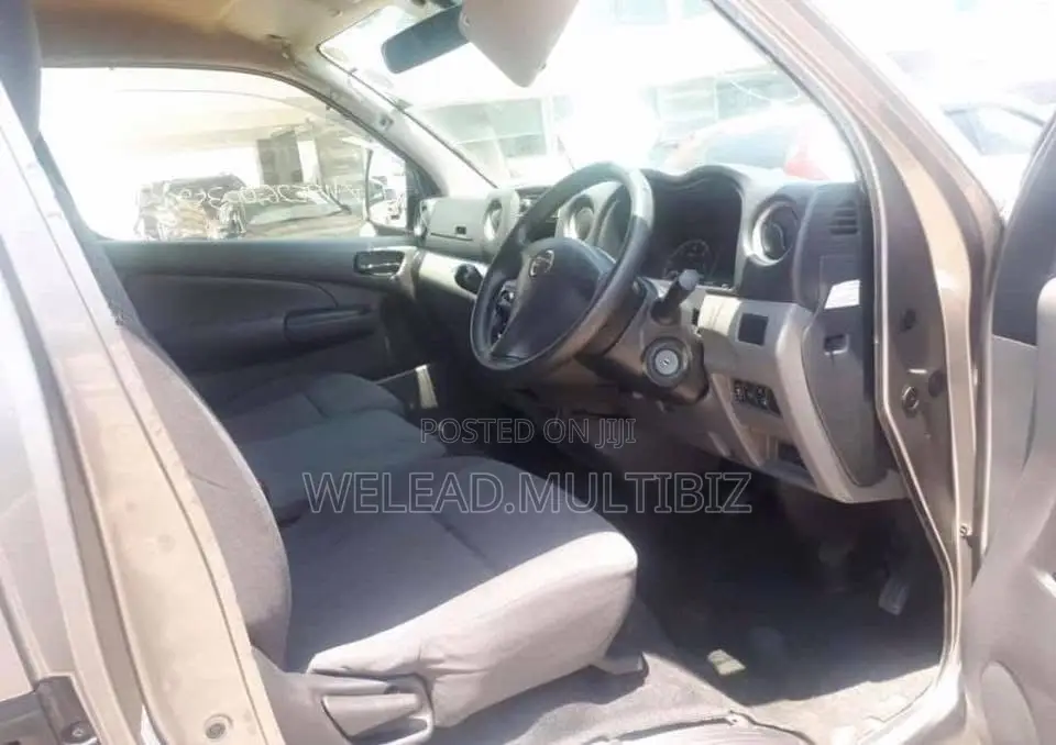 Nissan Caravan (Urvan) 2014