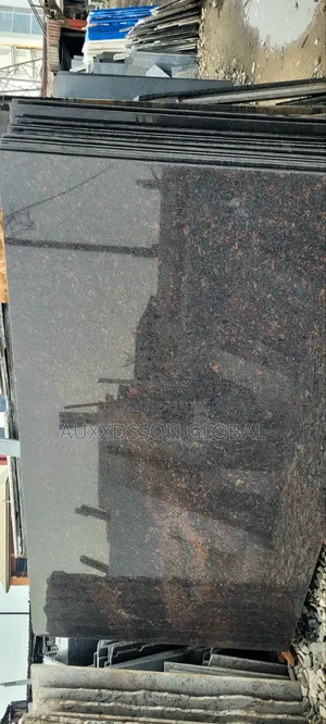 Tan Brown Premium Quality Granite Slabs (Gangsaw)