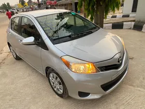Toyota Yaris 2014 Silver