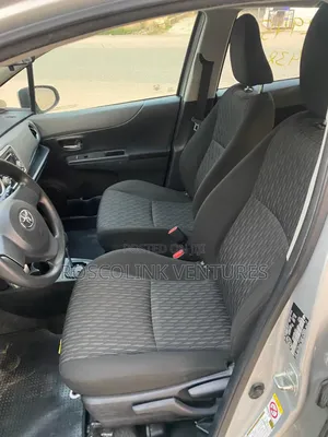 Toyota Yaris 2014 Silver