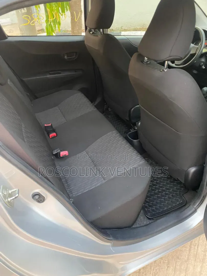Toyota Yaris 2014 Silver