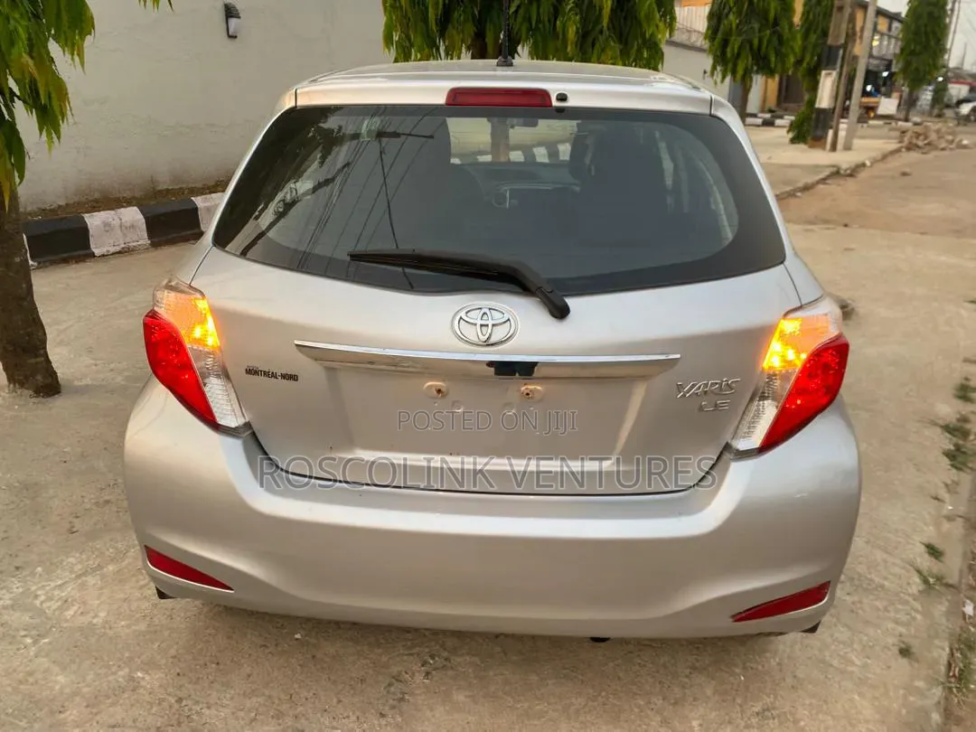 Toyota Yaris 2014 Silver