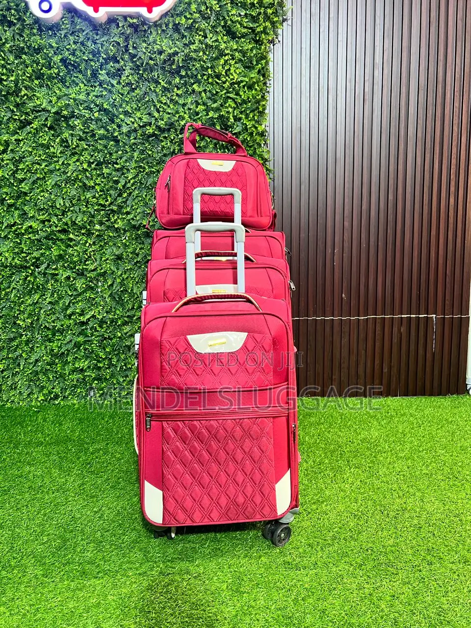 Mendels Luxury 4-Piece Ruby Red Luggage Set