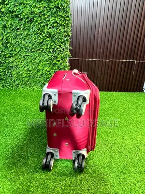 Mendels Luxury 4-Piece Ruby Red Luggage Set