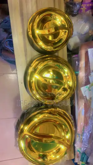 3 Pic Gold and Black Color Cooler /Warmer