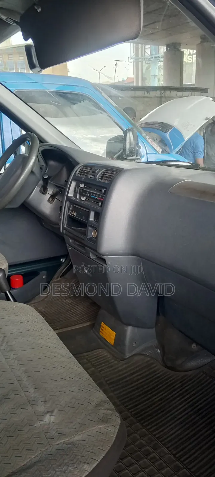 Toyota HiAce 2002 White