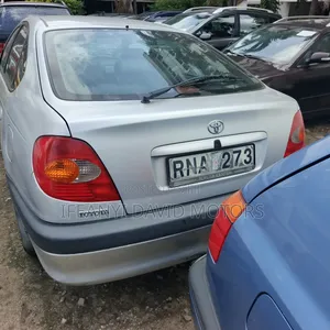Toyota Avensis 2.0 SR D4-D 1999 Silver