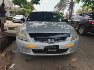 Honda Accord 2005 Silver