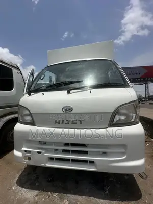 Daihatsu Hijet Cargo 2012