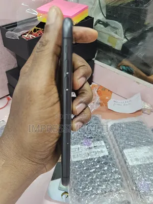 Apple iPhone 11 64 GB Black