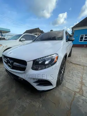 Mercedes-Benz GLC-Class 2017 White