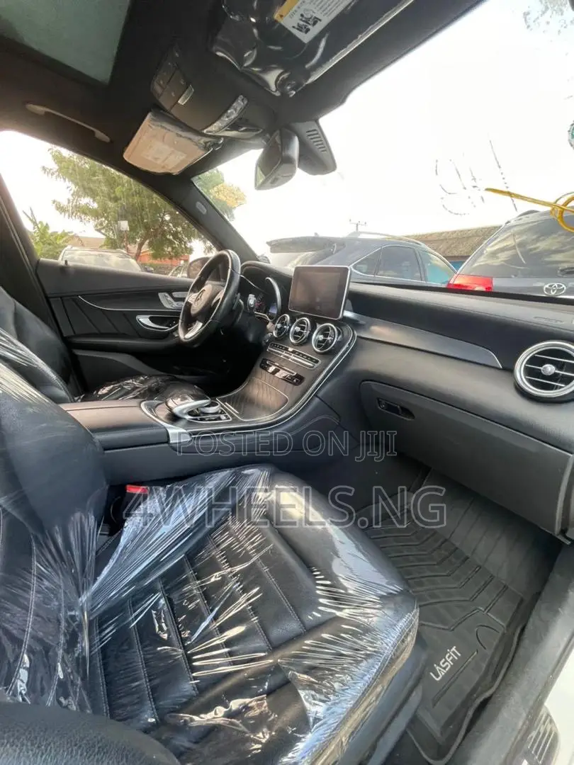 Mercedes-Benz GLC-Class 2017 White