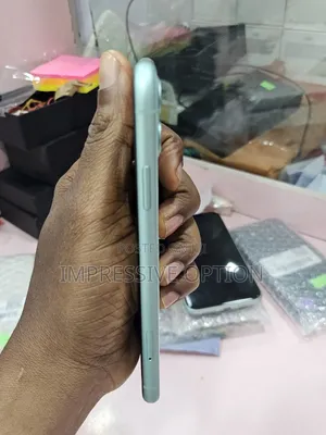 Apple iPhone 11 64 GB Pink
