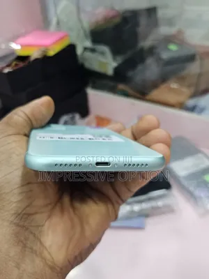 Apple iPhone 11 64 GB Pink
