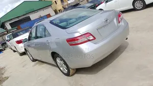 Toyota Camry 2011 Silver