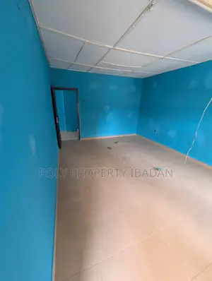 Room and Parlour 2 Bedroom Flat