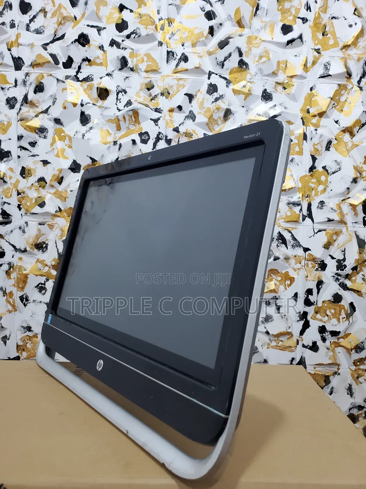 Desktop Computer HP Pavilion 24 8GB Intel Core i5 HDD 500GB