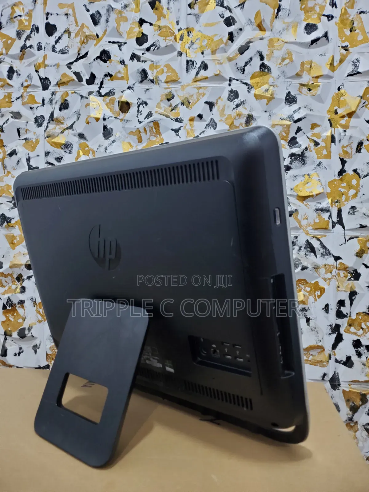 Desktop Computer HP Pavilion 24 8GB Intel Core i5 HDD 500GB