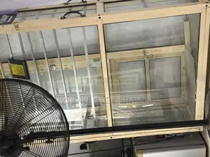 Show Glass