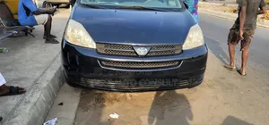 Toyota Sienna LE AWD 2005 Black