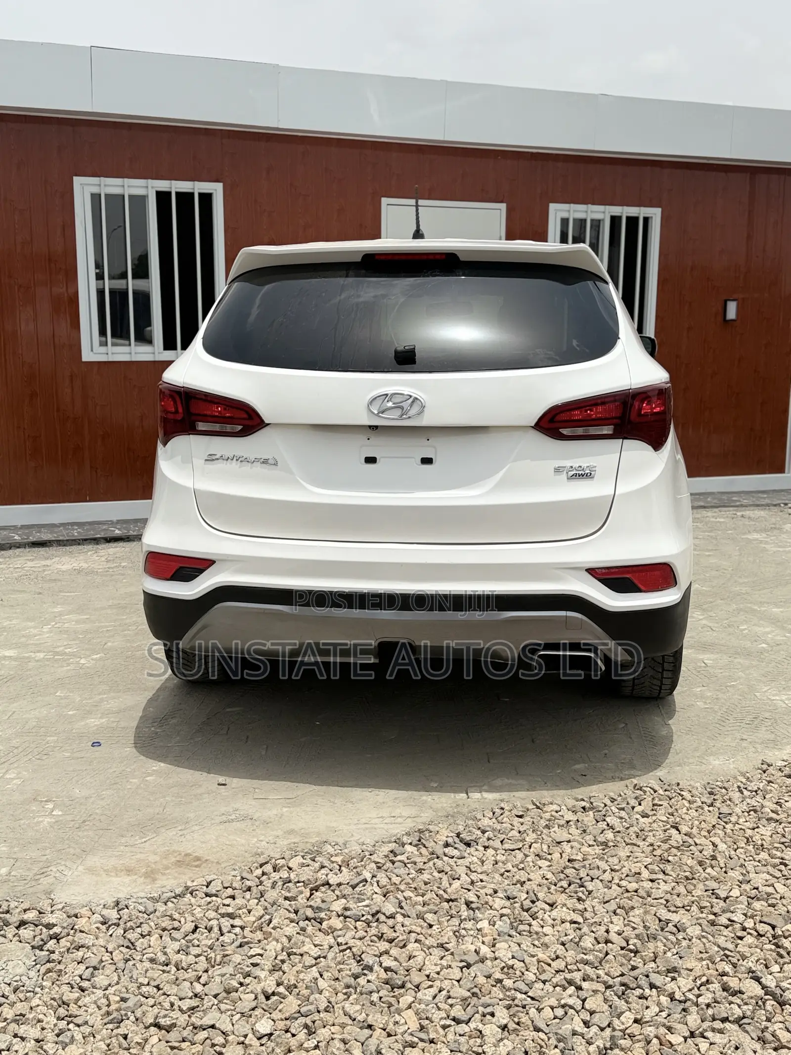 Hyundai Santa Fe 2017 White