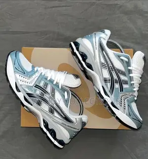 High Quality Update Sneakers