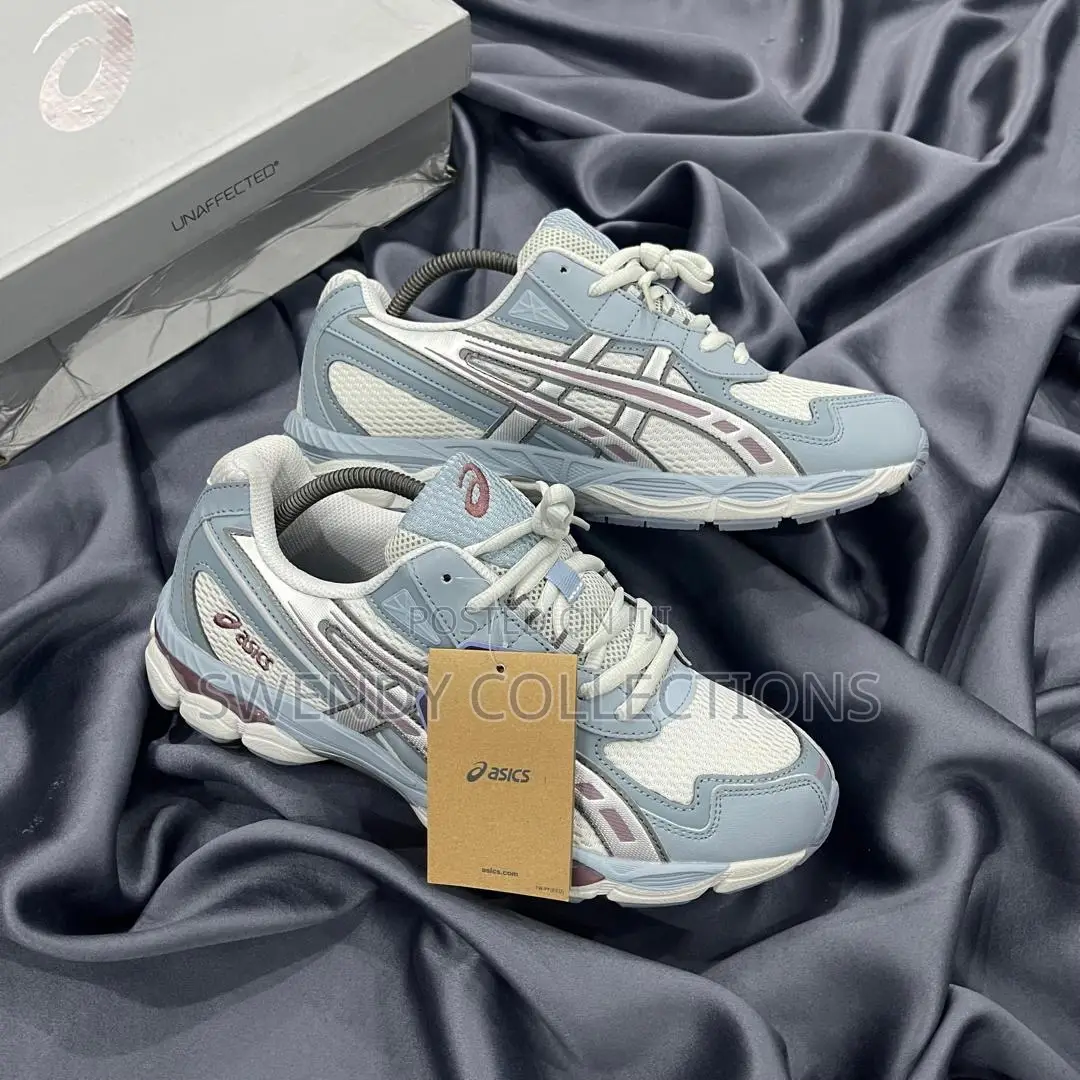 High Quality Update Sneakers