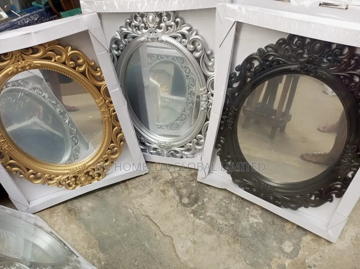 Royal Mirror