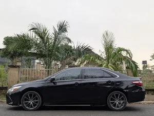Toyota Camry 2016 Black